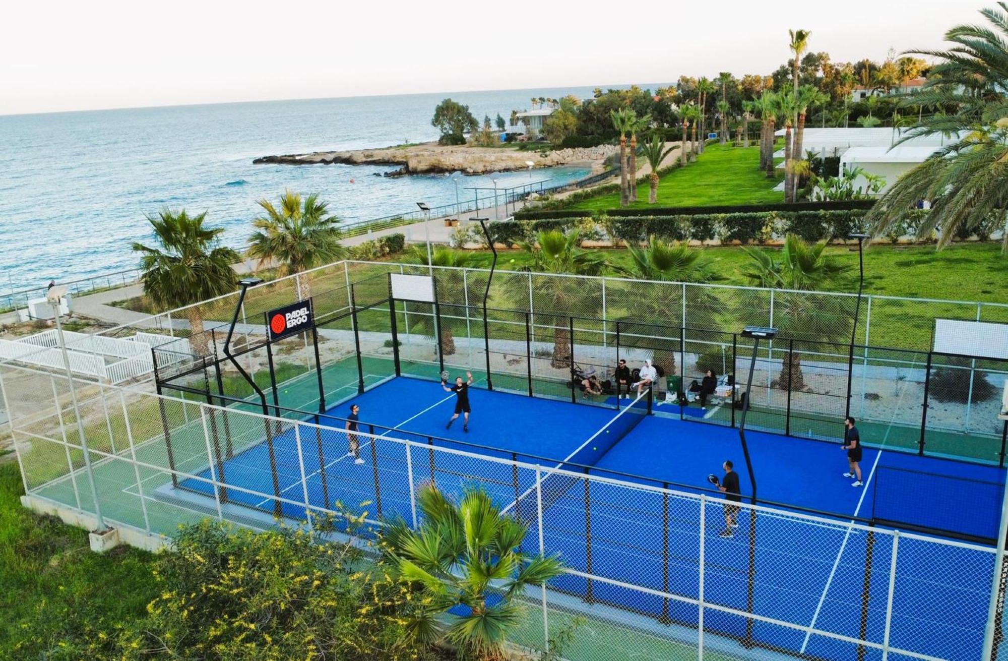 פרוטאראס Diana - Coralli Beachfront Apartment מראה חיצוני תמונה